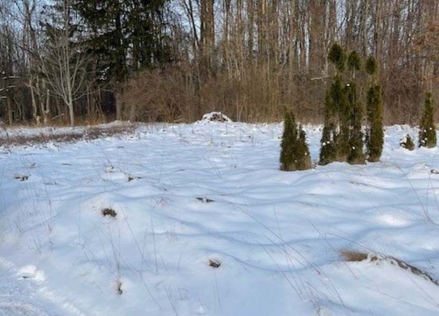 Property at 6644 Mccartney Rd, Lowellville, OH 44436
