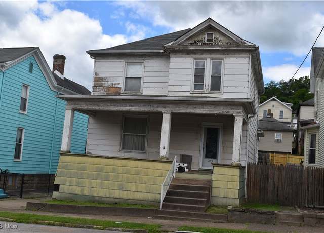 Property at 425 N Zane Hwy, Martins Ferry, OH 43935, 3 beds, 1 bath