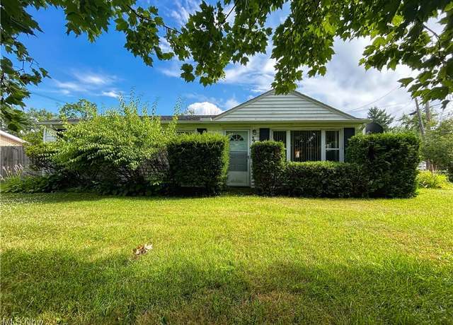 Property at 3828 Grafton Rd, Brunswick, OH 44212, 3 beds, 1 bath
