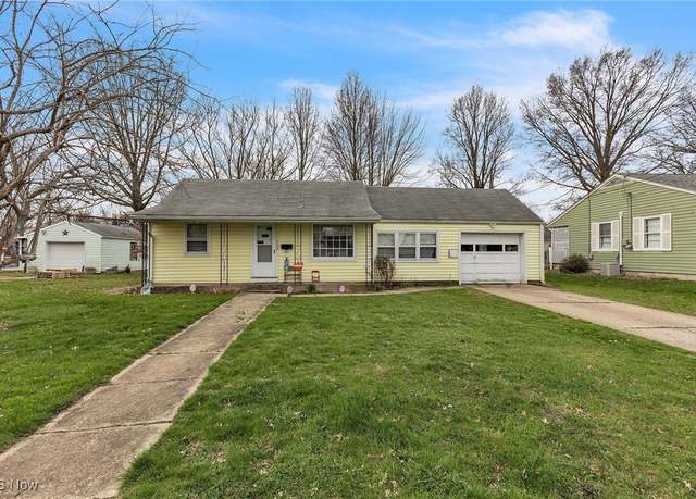 Property at 2040 E 40th St, Ashtabula, OH 44004, 2 beds, 1 bath