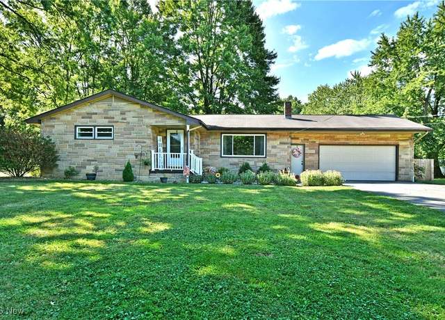 Property at 5030 Pin Oak Dr, Vienna, OH 44473, 3 beds, 1.5 baths