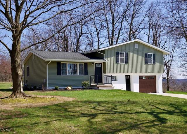 Property at 3007 Wilbanks Dr, Norton, OH 44203, 3 beds, 2.5 baths
