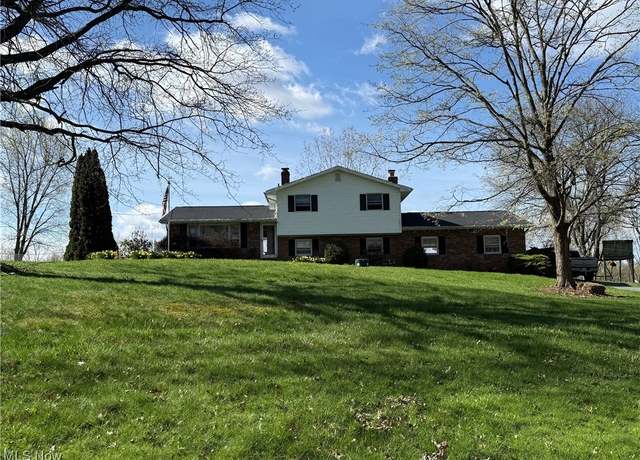Property at 8754 NE Lynnett St NE, Alliance, OH 44601, 4 beds, 2 baths
