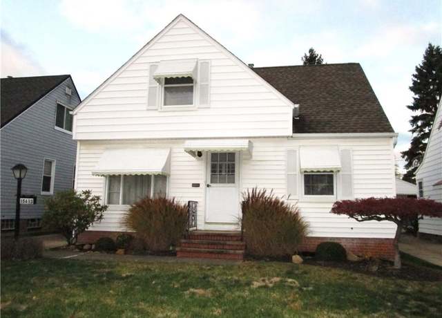 Property at 15613 Maplewood Ave, Maple Heights, OH 44137, 4 beds, 1 bath
