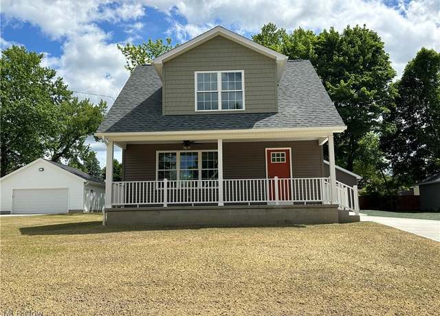 Property at 725 Mineral Springs Ave, Youngstown, OH 44511, 3 beds, 2.5 baths