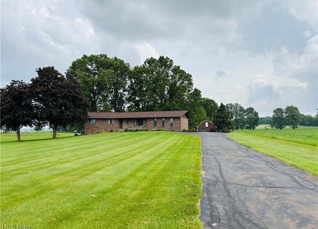 Property at 6471 Easton Rd, Sterling, OH 44276, 4 beds, 3 baths