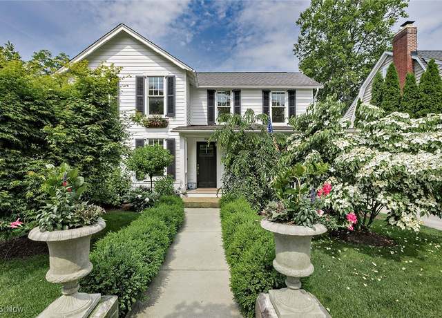 Property at 100 Church St, Chagrin Falls, OH 44022, 4 beds, 2.5 baths