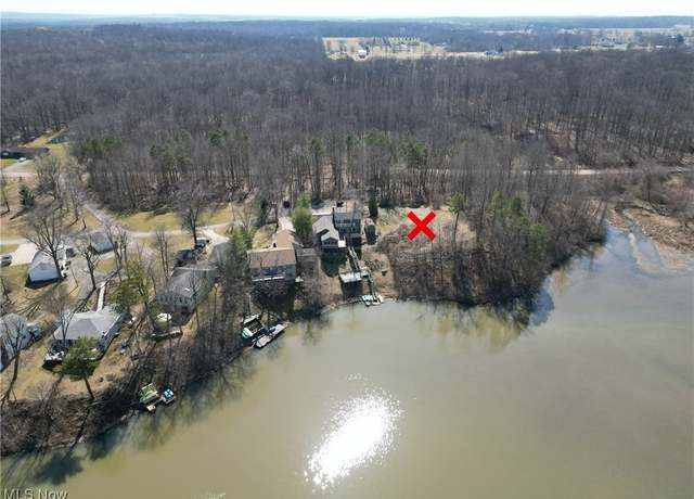 Property at 11276 Diehl Lake Dr, Berlin Center, OH 44401