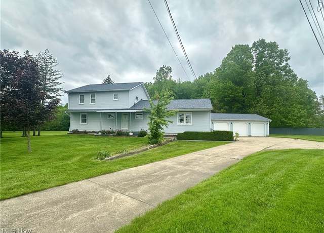 Property at 3799 Larchmont Ave NE, Bazetta, OH 44483, 4 beds, 2.5 baths