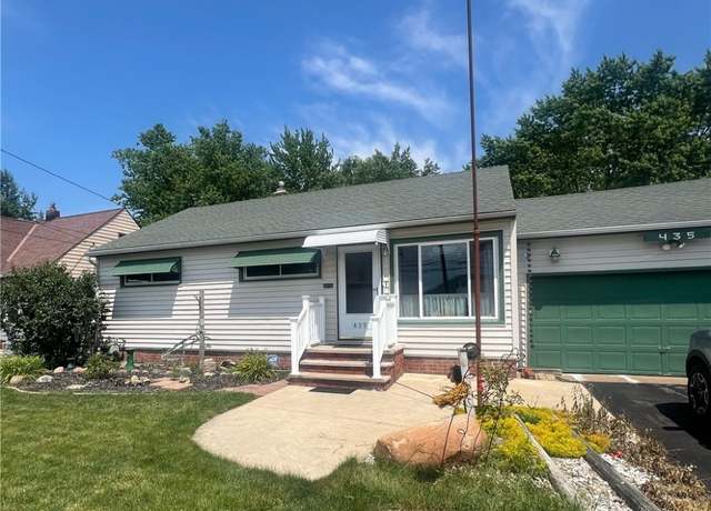 Property at 435 Avon Belden Rd, Avon Lake, OH 44012, 3 beds, 1.5 baths
