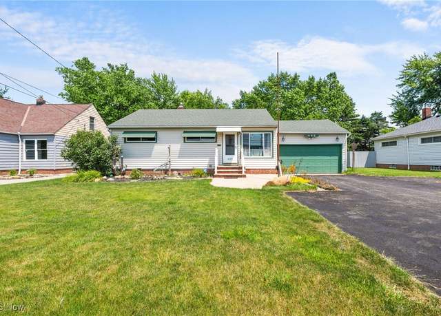 Property at 435 Avon Belden Rd, Avon Lake, OH 44012, 3 beds, 1.5 baths