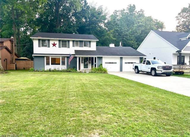Property at 503 Whitman Blvd, Elyria, OH 44035, 4 beds, 3 baths