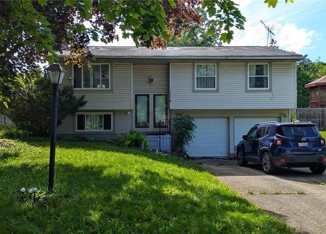 Property at 1114 Erin Dr, Kent, OH 44240, 3 beds, 1.5 baths