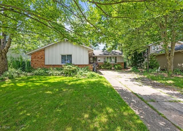 Property at 6662 Edgemoor Ave, Solon, OH 44139, 3 beds, 1.5 baths