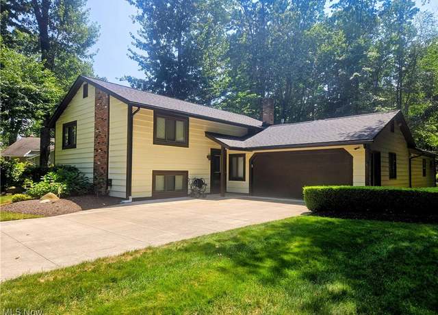 Property at 9280 Lorrich Dr, Mentor, OH 44060, 4 beds, 2.5 baths