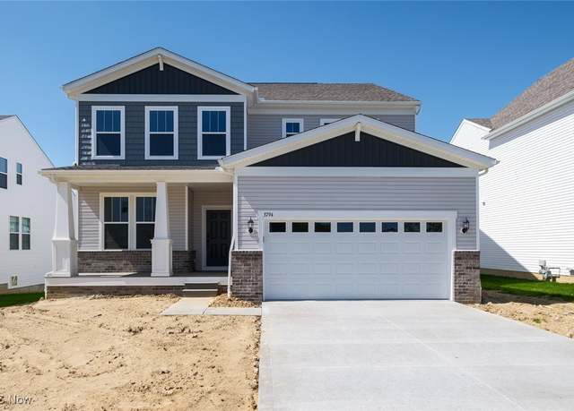 Property at 3794 Golden Wood Way, Green, OH 44685, 5 beds, 3 baths