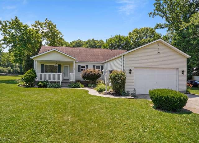 Property at 82 W Steels Corners Rd, Cuyahoga Falls, OH 44223, 4 beds, 2 baths