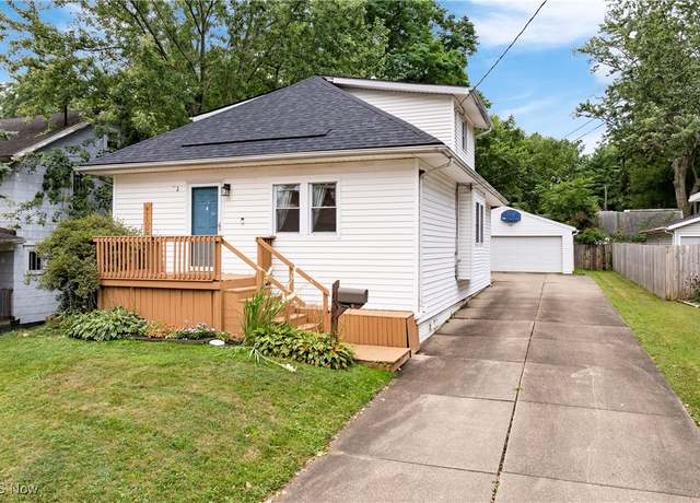 Property at 1706 40th St NW, Canton, OH 44709, 3 beds, 1.5 baths
