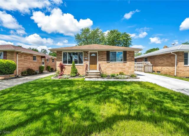 Property at 4482 W 144th St, Cleveland, OH 44135, 3 beds, 1.5 baths
