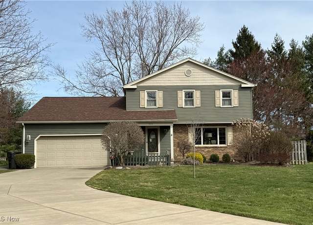 Property at 5113 Tippwood Ct, Boardman, OH 44512, 4 beds, 3.5 baths