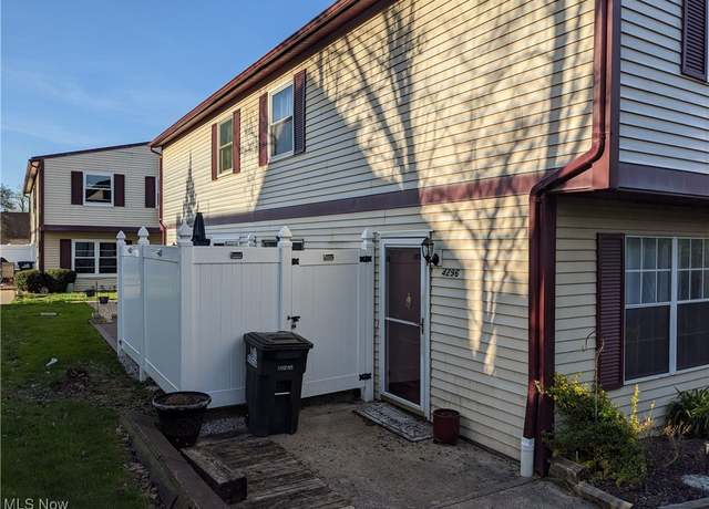 Property at 4296 Bennington Blvd, Brunswick, OH 44212, 3 beds, 1.5 baths