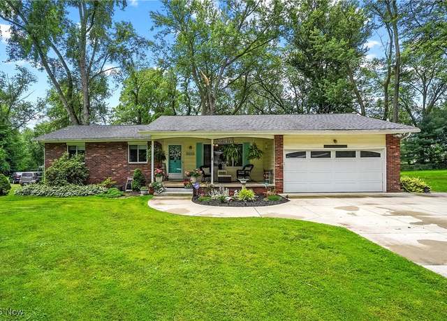 Property at 3212 Trotter Rd, Norton, OH 44203, 3 beds, 2.5 baths