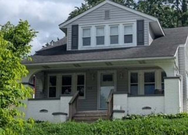 Property at 113 Mission Dr, Akron, OH 44301, 3 beds, 2 baths