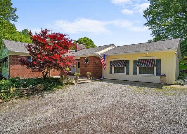 Property at 3705 Haas Rd, Cuyahoga Falls, OH 44223, 3 beds, 1.5 baths