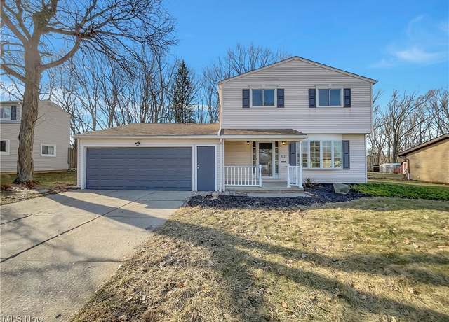 Property at 5821 Sequoia Dr, Cleveland, OH 44134, 3 beds, 1.5 baths