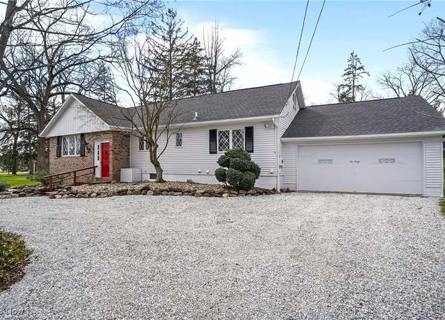 Property at 540 31st St SW, Barberton, OH 44203, 3 beds, 2 baths