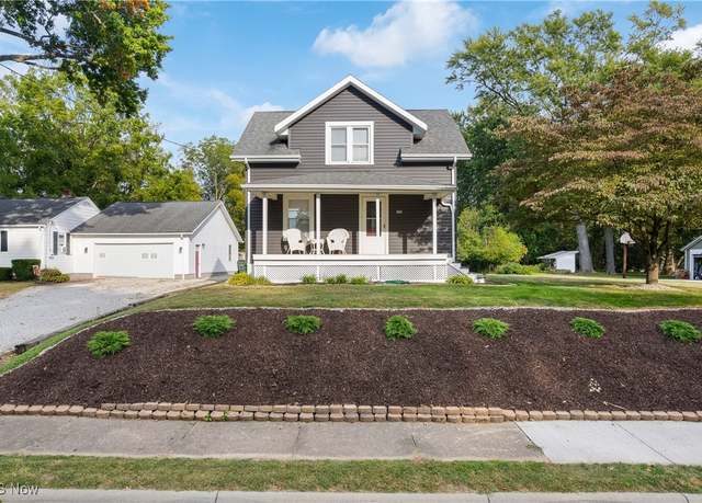 Property at 360 Woodside Ave NE, North Canton, OH 44720, 3 beds, 1 bath