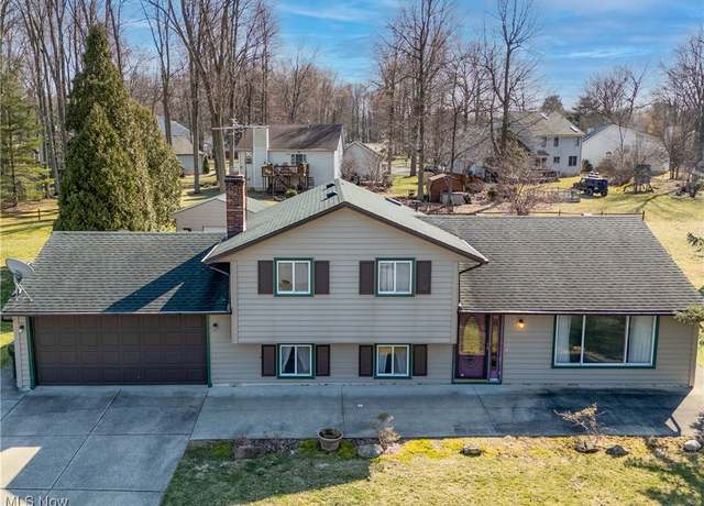 Property at 33771 Gail Dr, North Ridgeville, OH 44039, 3 beds, 2 baths