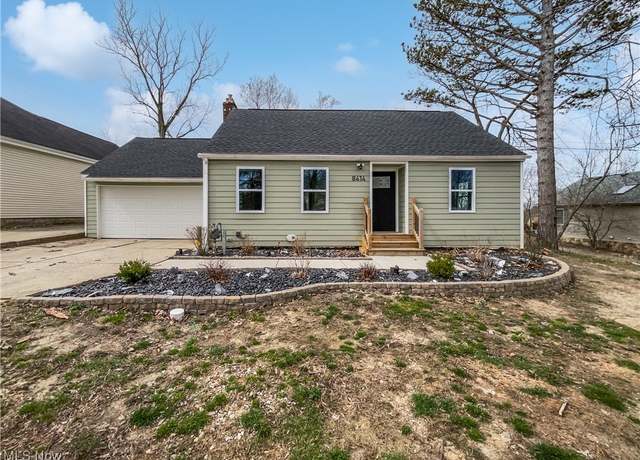 Property at 8414 York Rd, North Royalton, OH 44133, 3 beds, 2 baths