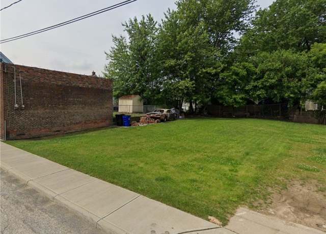 Property at 1980 W 75th St, Cleveland, OH 44102