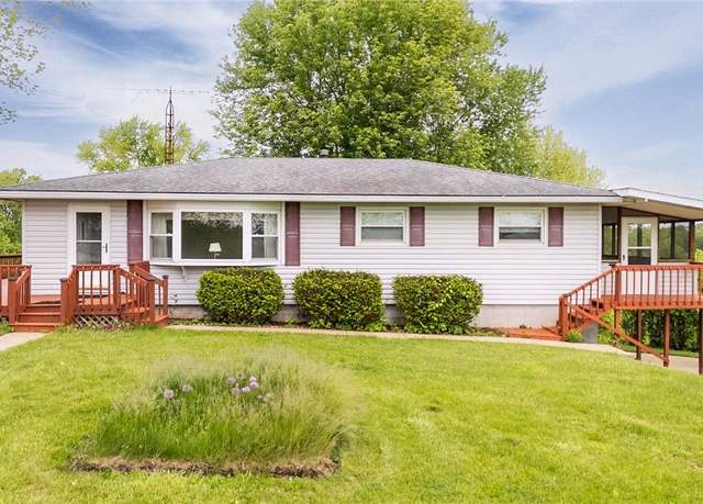 Property at 1655 Calder Ridge Rd, Belpre, OH 45714, 3 beds, 1.5 baths