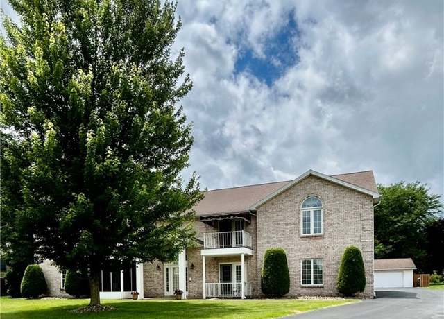 Property at 930 Pearson Cir #4, Youngstown, OH 44512, 2 beds, 2 baths