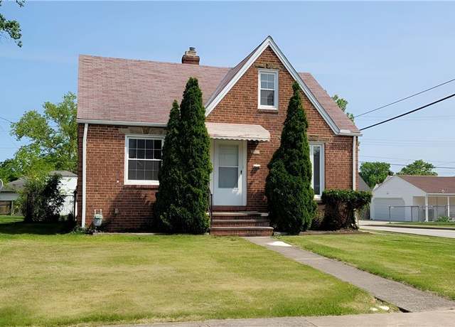 Property at 3302 Grovewood Ave, Parma, OH 44134, 3 beds, 1 bath