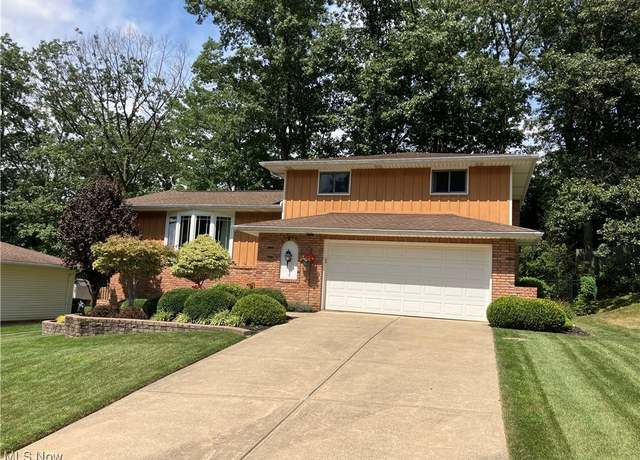 Property at 6116 Thoreau Dr, Parma, OH 44129, 3 beds, 1.5 baths