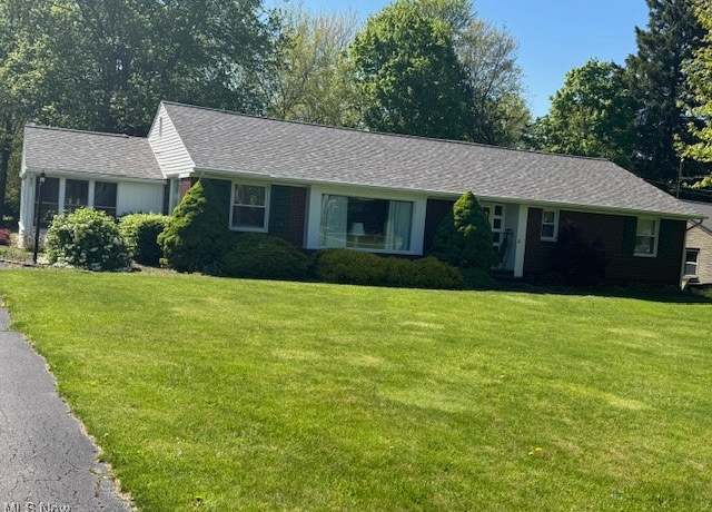 Property at 1525 N Lincoln Ave, Salem, OH 44460, 3 beds, 1 bath