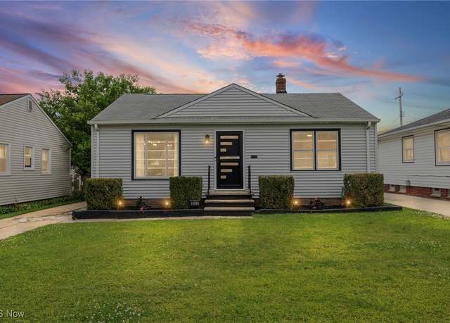 Property at 3322 Standish Ave, Parma, OH 44134, 3 beds, 1.5 baths
