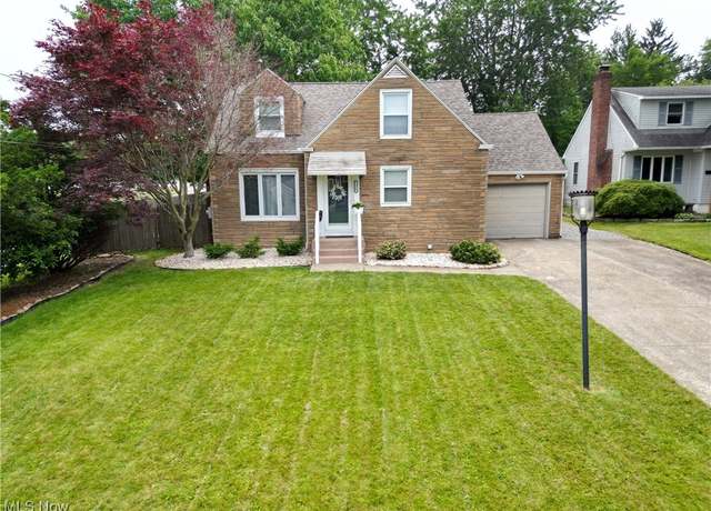 Property at 7355 Westview Dr, Boardman, OH 44512, 3 beds, 2 baths