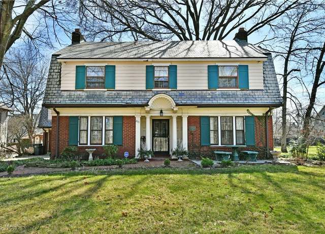 Property at 251 Redondo Rd, Youngstown, OH 44504, 6 beds, 3.5 baths