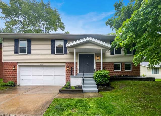 Property at 2568 Celia Dr, Stow, OH 44224, 3 beds, 2.5 baths