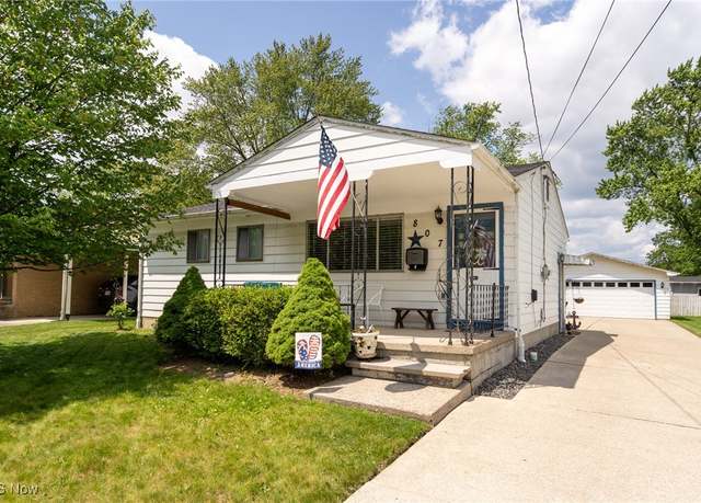 Property at 807 Hollywood Blvd, Elyria, OH 44035, 3 beds, 1 bath