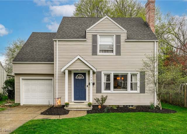 Property at 1463 Edgemoor Ave, Akron, OH 44313, 3 beds, 1 bath