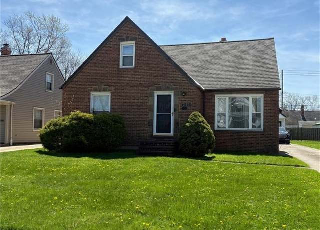Property at 4218 Eastway Rd, South Euclid, OH 44121, 4 beds, 2 baths