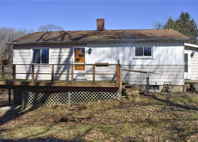 Property at 1116 Niles Vienna Ln, Vienna, OH 44473, 2 beds, 1 bath