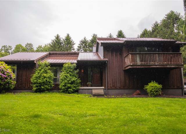 Property at 54691 Colerain Pike, Martins Ferry, OH 43935, 4 beds, 3 baths