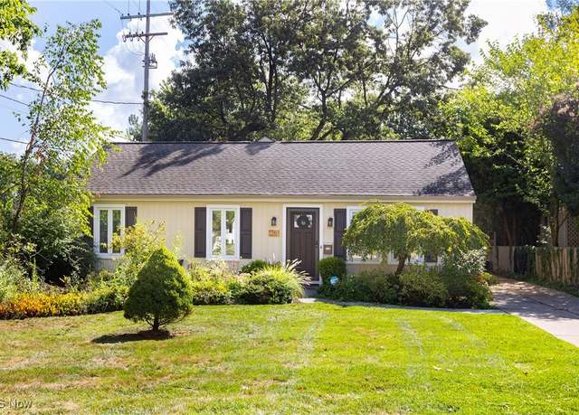 Property at 401 Columbia Rd, Bay Village, OH 44140, 3 beds, 1.5 baths