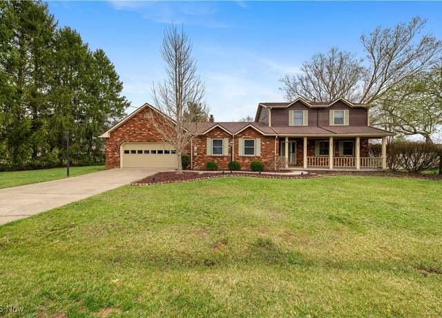 Property at 101 Keyser St, Marietta, OH 45750, 4 beds, 3.5 baths